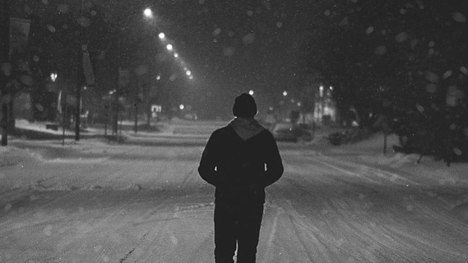 Do hot guys get depressed if the woman he loves rejects him?
