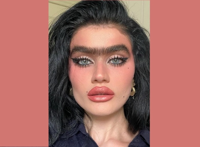 Lipstick: Pink or Red?