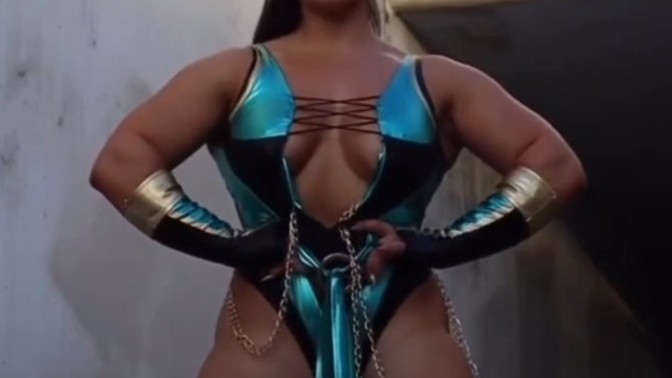 Hot or not: At what point do you deem a fit woman as too muscular? What are your thoughts on her?