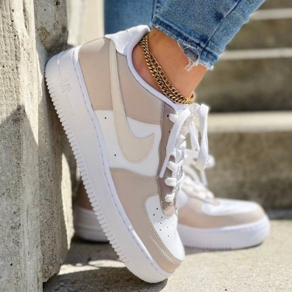 Do you still wear either Adidas Superstars, Nike Airforce 1, Stan Smiths or Vans Old Skools?