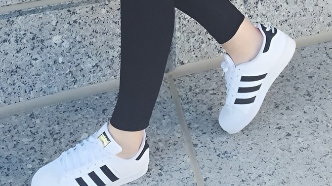 Do you still wear either Adidas Superstars, Nike Airforce 1, Stan Smiths or Vans Old Skools?