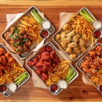 Who has better and more tasting food menu choices. Tilted Kilt or Twin Peaks restaurant?