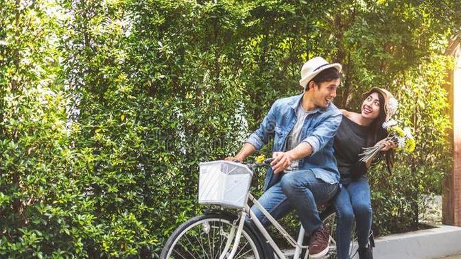 What is the ideal romantic date to you?