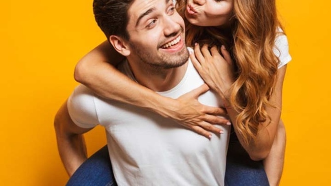 How can I make my boyfriend miss me?
