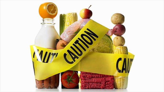 For every food that exists there are experts who tell you it is a miracle food and others who tell you it is poison. Can you believe any of them?