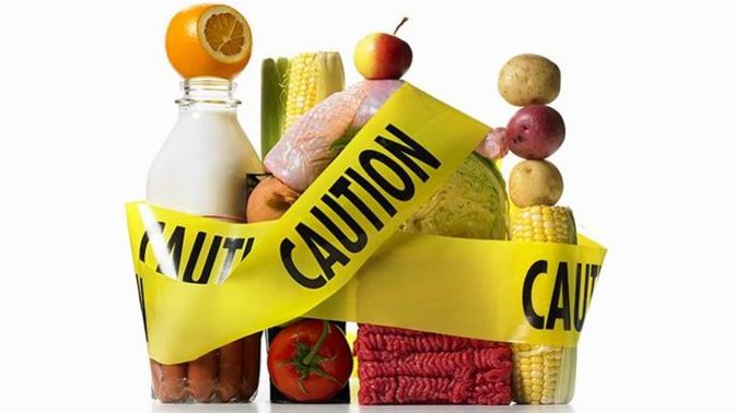 For every food that exists there are experts who tell you it is a miracle food and others who tell you it is poison. Can you believe any of them?