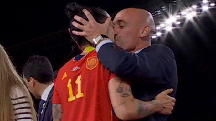 Should Luis Rubiales have been suspended for kissing a player?