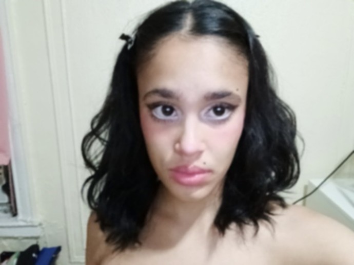 My grandmother said I have a classical 80s beauty what dose she mean by that?