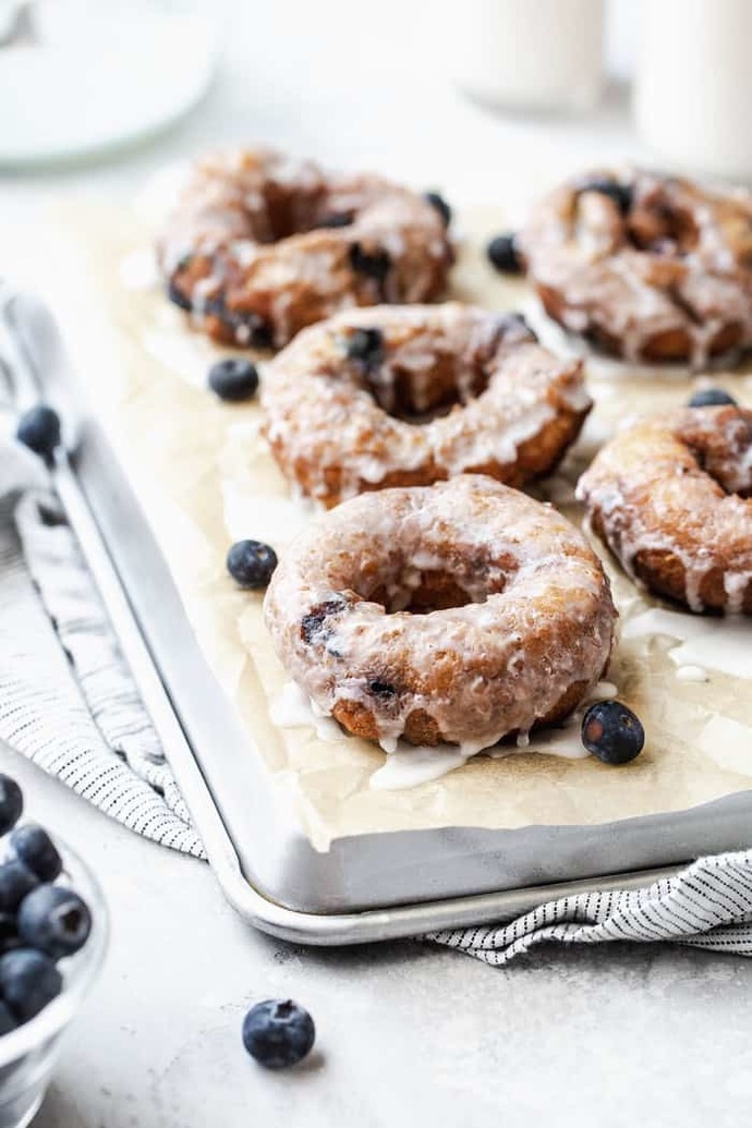 There’s only four donuts left in the box. Which one are you having ?