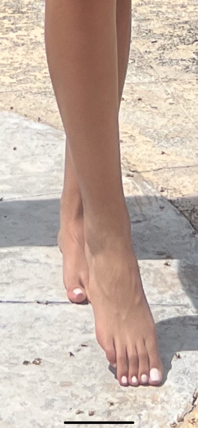 Are my weird feet a dealbreaker?