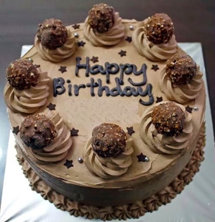 For your birthday, what do you like best, cupcakes or birthday cake?