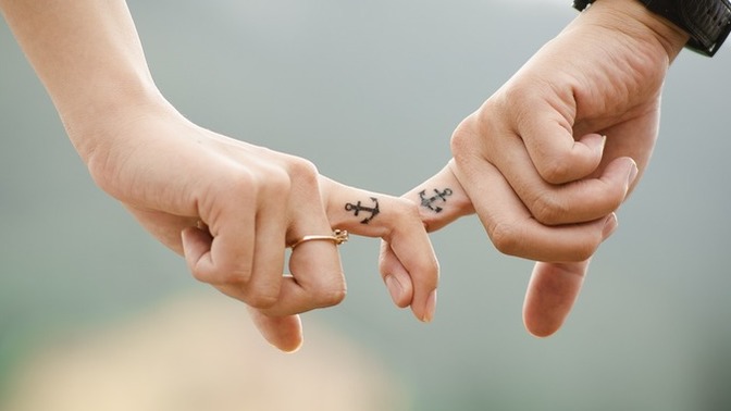 What are your ways to be alluring to someone?