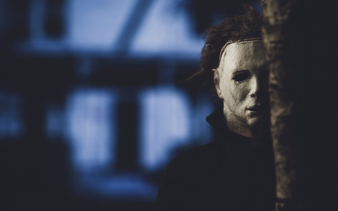 Is it safe for a girl to walk alone at night?