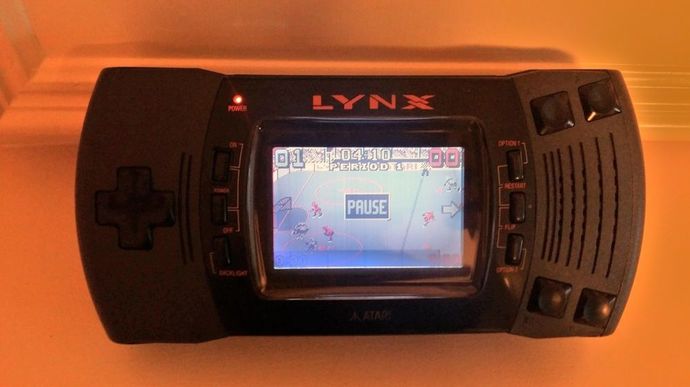 For those who grew up during the Nintendo DS/PSP era of handheld gaming, which one did you prefer more?
