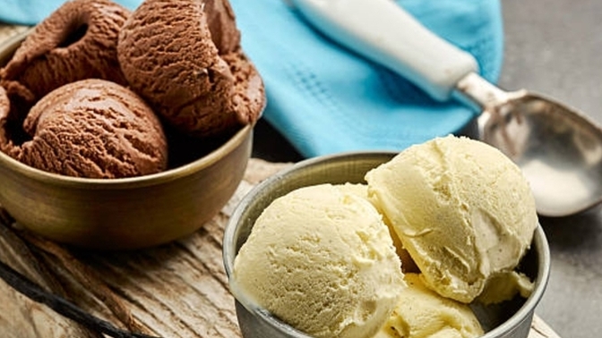 Vanilla or chocolate ice cream?