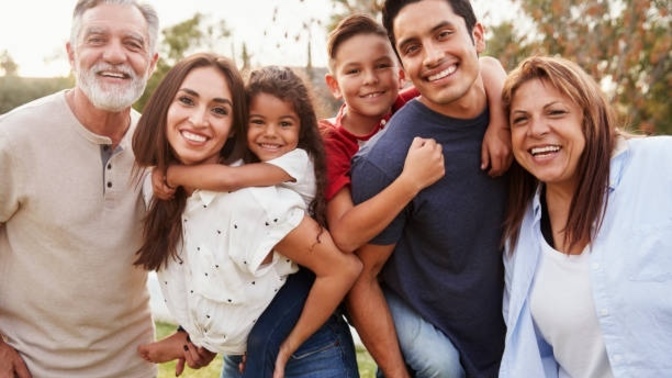 How can conservatives win over Hispanic Americans to ensure USA stays conservative?