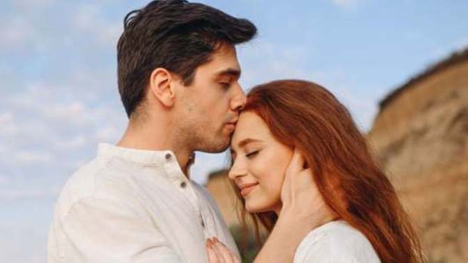 Which do you like better: forehead or on the cheek kisses?