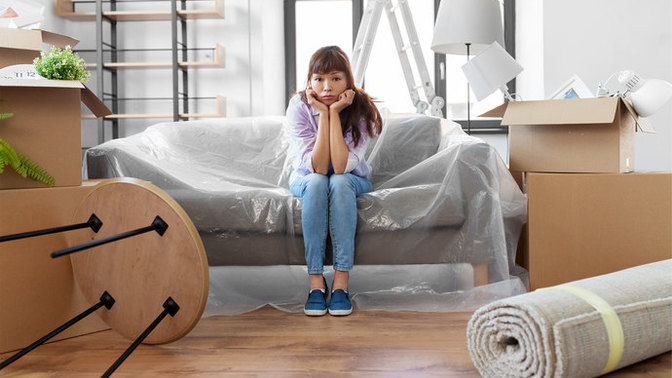 What does it mean if a guy sends you pictures of things you left at his house?