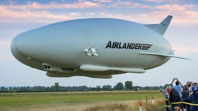 Would you like to fly in a giant bum?