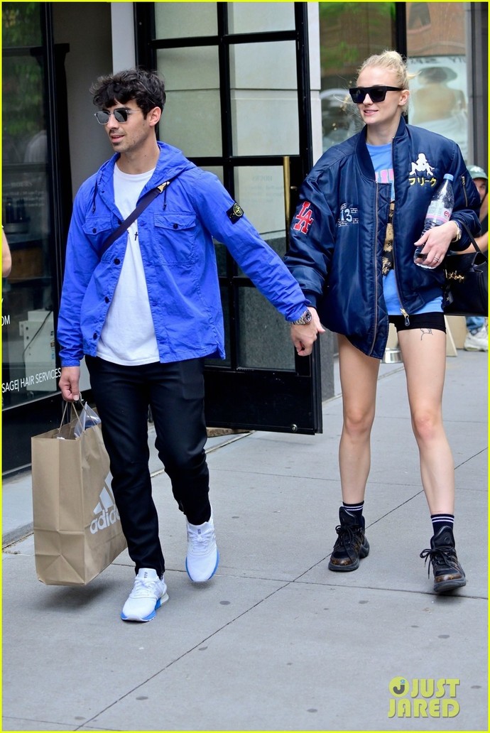 Isn't it sad that Joe Jonas and Sophie Turner are probably getting divorced after so many years together?