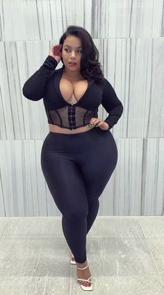 Why are "thick" girls suddenly the new standard of beauty for women?
