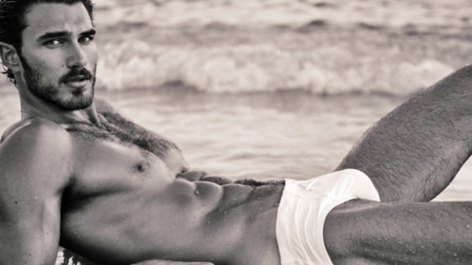 What do women think about men’s bulges?