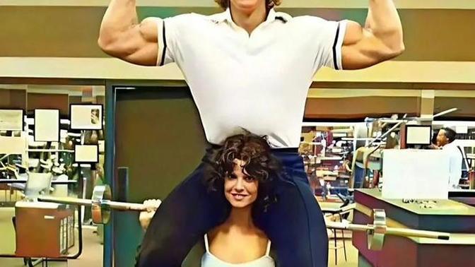 How do you feel about this LEGENDARY female bodybuilder dying?