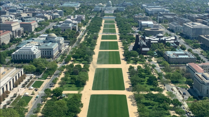 Should Texas be busing the invasion of the Democrat's illegals to the National Mall, the gigantic mall between the White House and Capitol buildings?