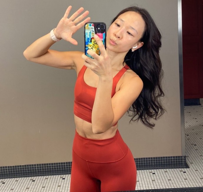 Do you like going to the gym alone or with a partner?