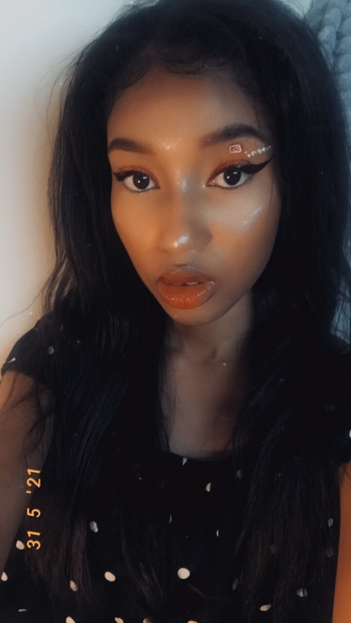 Why is makeup a requirement to look pretty?