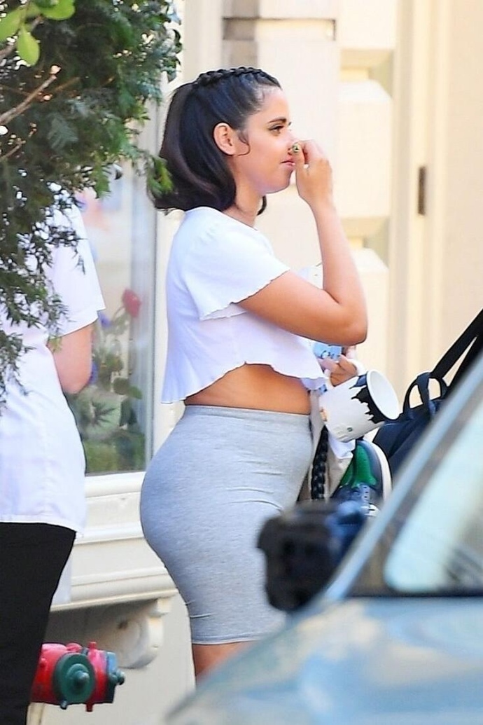 Do you find her body sexy/attractive? why or why not?