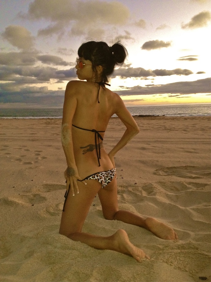 Isnt SHE JUST SOOO HOOOT? what do u guys think about her?