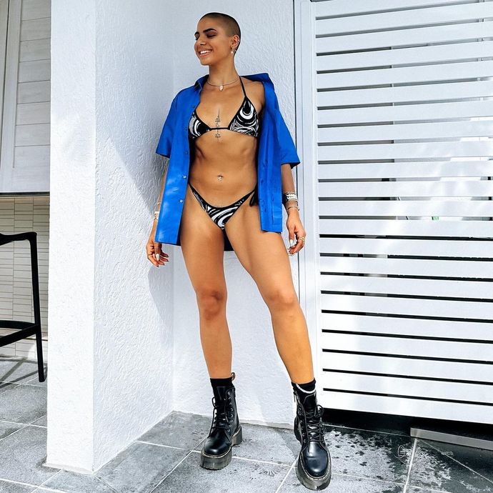 What do you think about short hair on women?