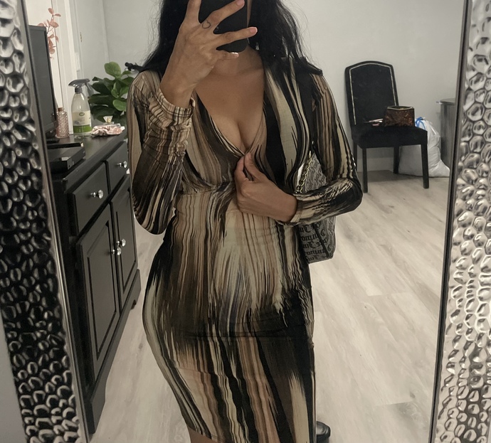 HELP WHICH OUTFIT SHOULD I WEAR FOR CONCERT?