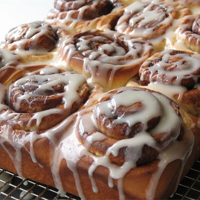 Cinnamon rolls or orange rolls ?