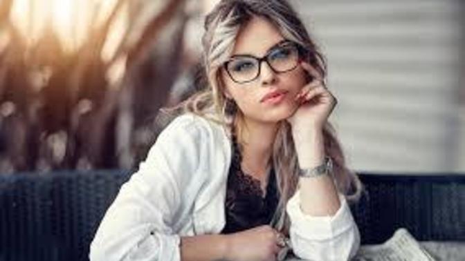 What is the best compliment for beautiful women with glasses?