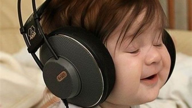 👧 what was the very first artist/band you liked in your life 🎵?