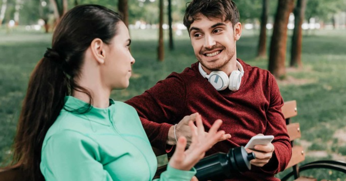 What do guys look for in a girl? GirlsAskGuys