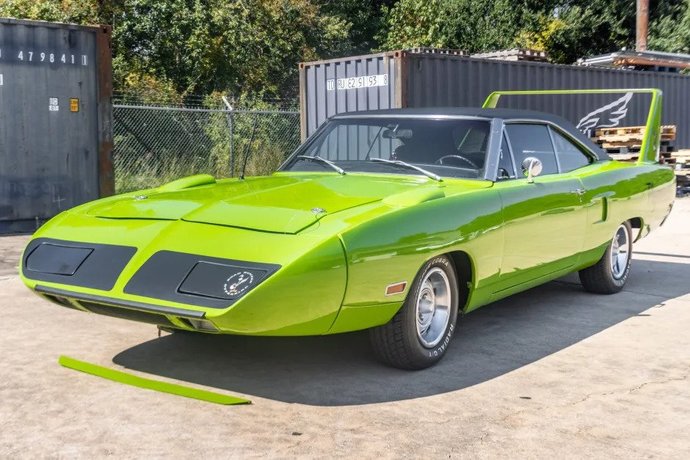 What kind of cars do you like? And whats your dream car?