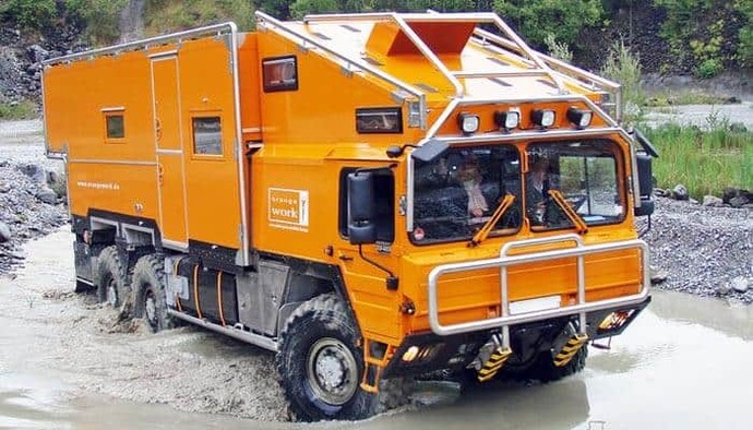 What kind of cars do you like? And what's your dream car?