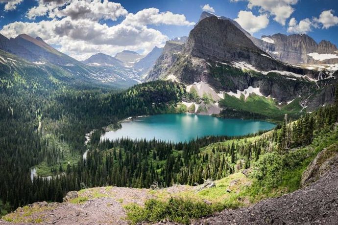 Which lake is prettier?