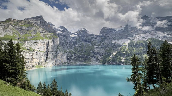 Which lake is prettier?