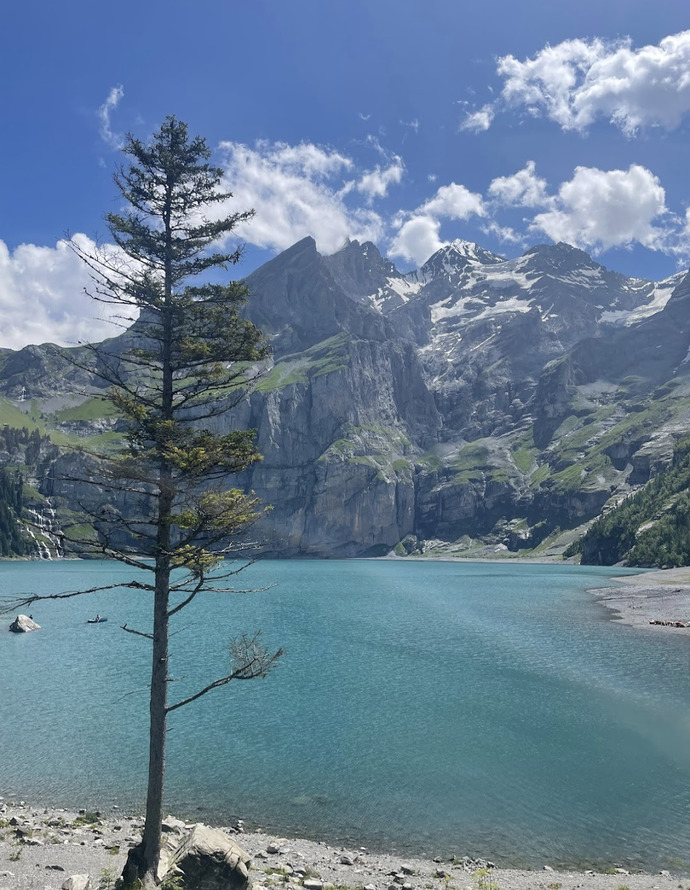 Which lake is prettier of these?