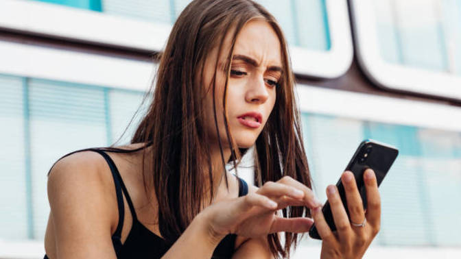 What can I send guys as a first message on dating apps?