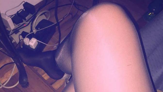 What do you thinkk of MEN who wear pantyhoseee?