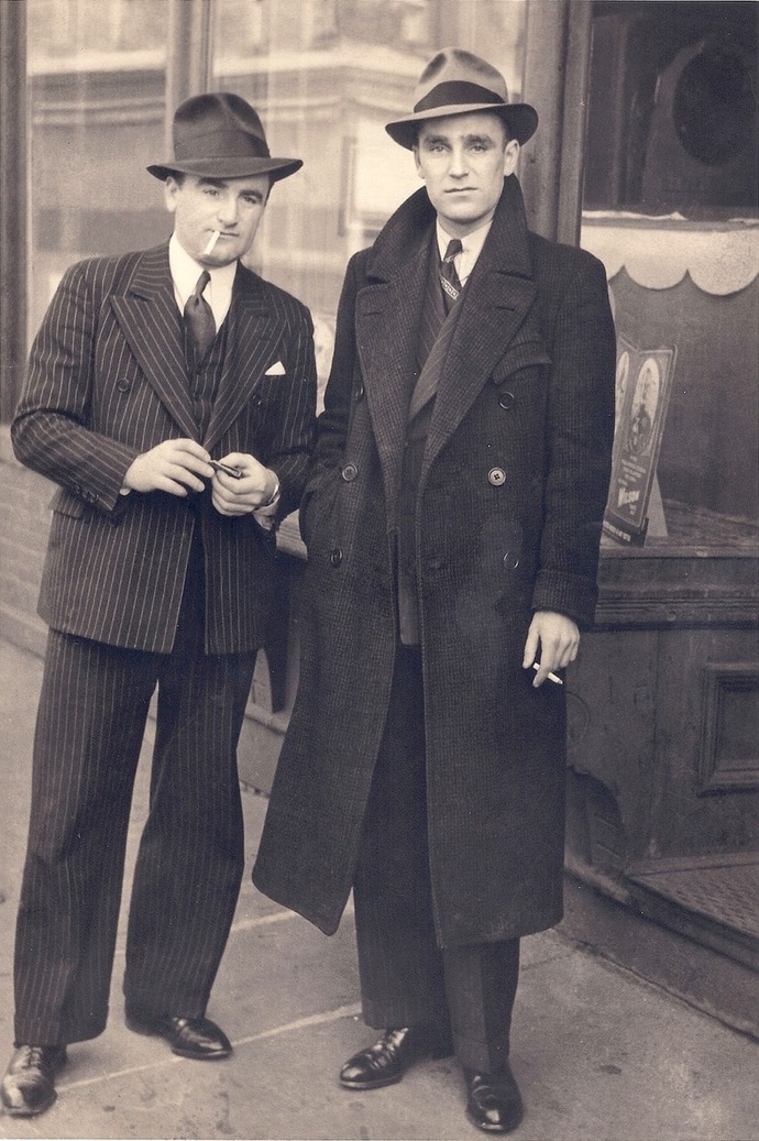 How did people dress in the nineteen thirties, in Western countries?