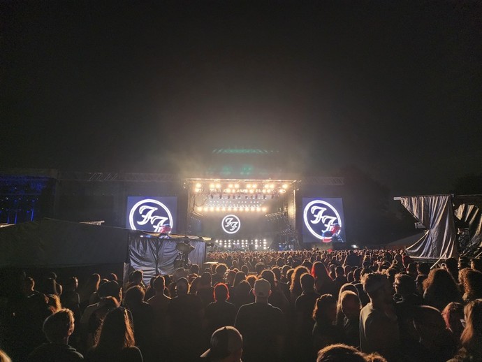 What was the last artist you saw live?
