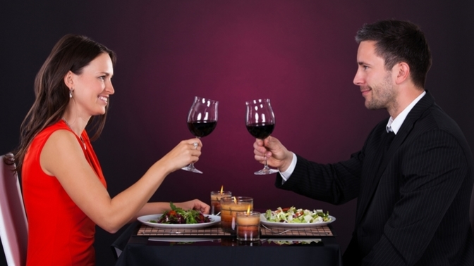 Would you prefer to date in the 1983 scene or 2023?