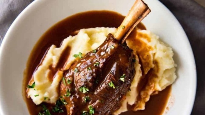 Have you ever had lamb shank that wasn't balanced on a pile of mash?