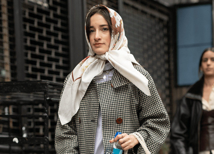 If someone can wear a cross just because it is "cute" then a person should also be able to wear a hijab just because it's cute right?